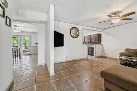 Tiny photo for 2009 Quail Run RUN, College Station, TX 77845 (MLS # 26011147)