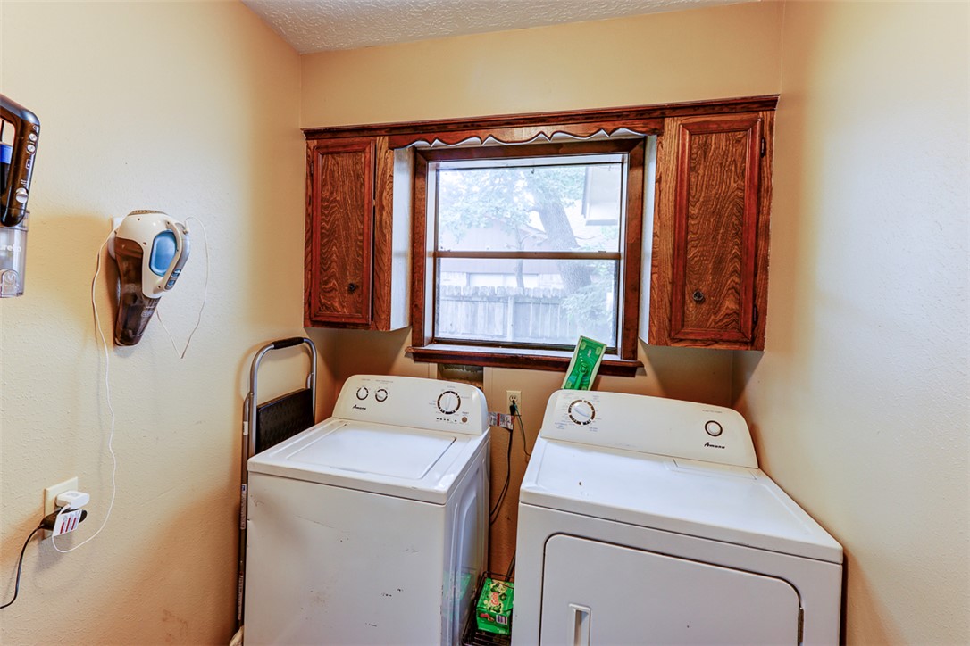 College Station, Texas 77845, United States, 3 Bedrooms Bedrooms, ,3 BathroomsBathrooms,Residential,Active,95303