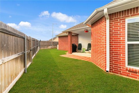 Tiny photo for 2011 Reagan Court, Bryan, TX 77802 (MLS # 26002775)