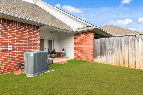 Tiny photo for 2011 Reagan Court, Bryan, TX 77802 (MLS # 26002775)