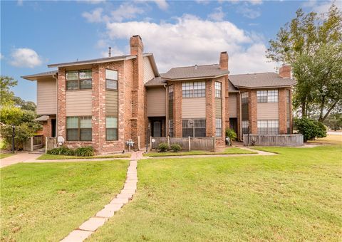 Photo of 2400 Longmire Drive #402, College Station, TX 77845 (MLS # 25011086)