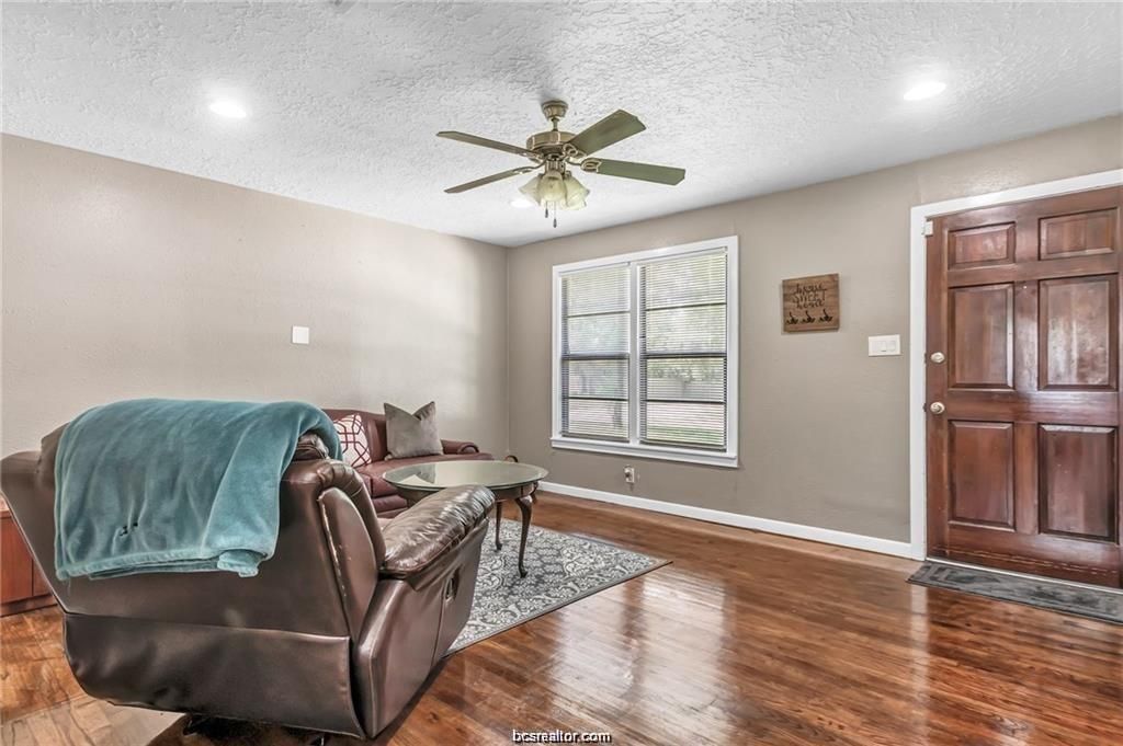 Photo of 1510 Burt Street, Bryan, TX 77802 (MLS # 26002118)