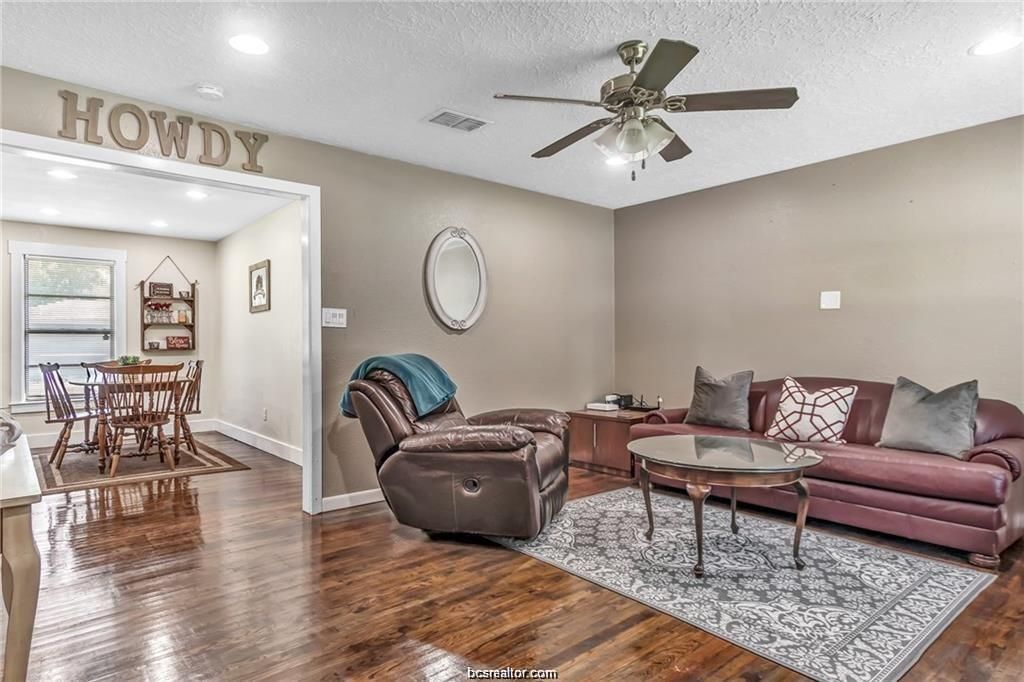 Photo of 1510 Burt Street, Bryan, TX 77802 (MLS # 26002118)