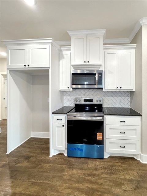 Tiny photo for 2100 Zebrina Court, Bryan, TX 77807 (MLS # 26000165)