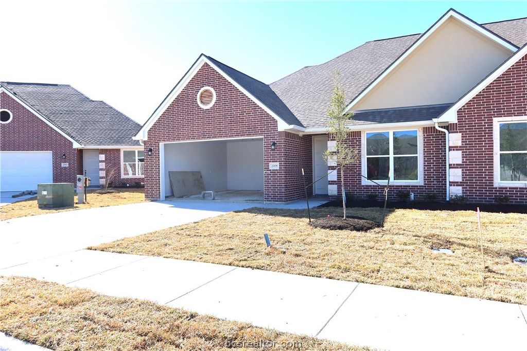 Photo of 2008 Reagan Court, Bryan, TX 77802 (MLS # 26003094)