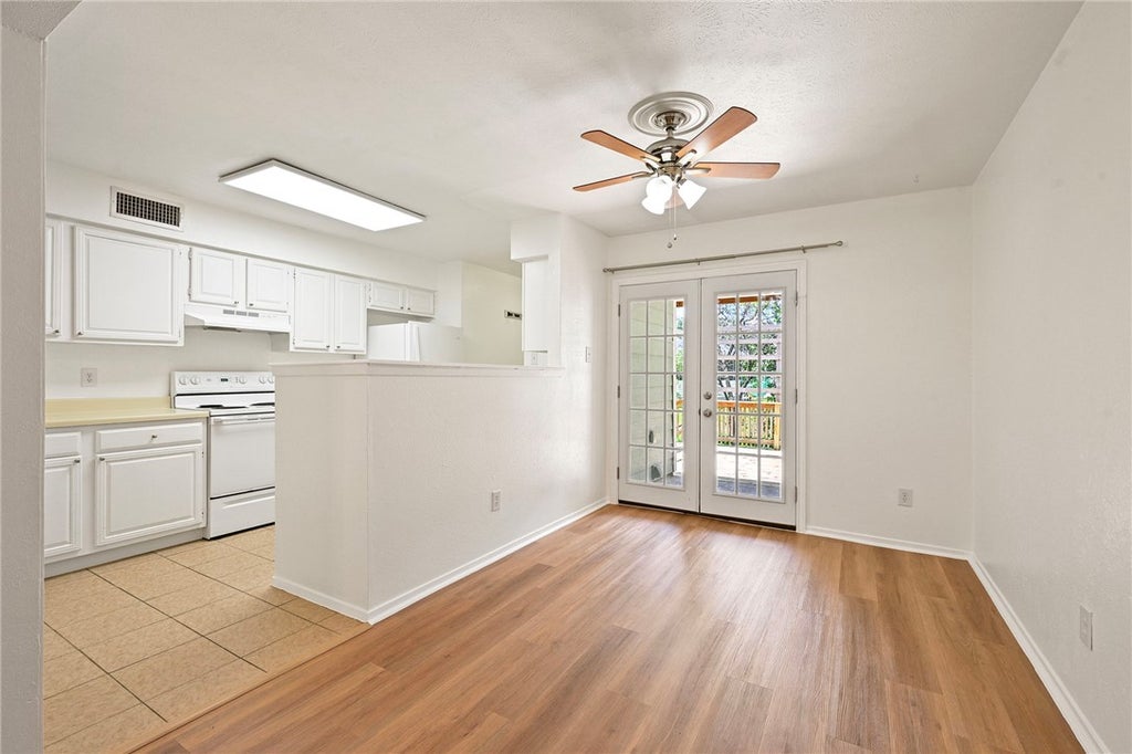 Photo of 2800 Longmire Drive #9, College Station, TX 77845 (MLS # 26009521)