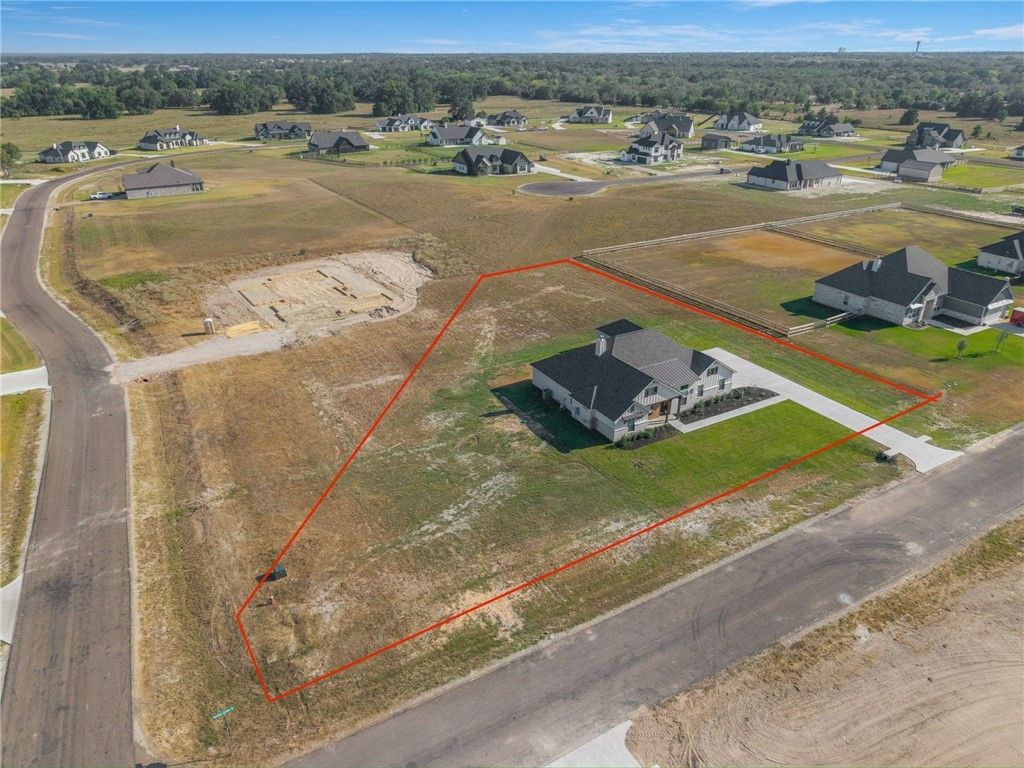 Photo of 7888 Mathis Creek Drive, Bryan, TX 77808 (MLS # 25009938)