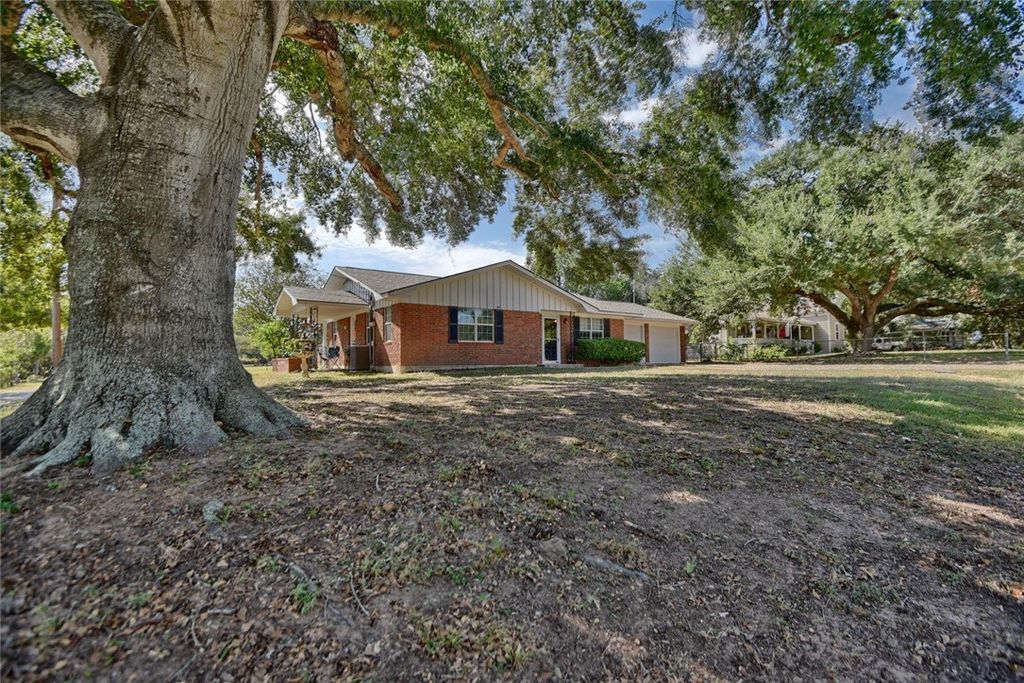 Photo of 8740 FM-2447, Chappell Hill, TX 77426 (MLS # 26001921)