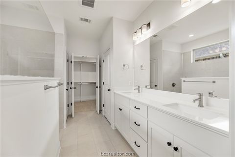 Tiny photo for 3512 Wildwood Court, Bryan, TX 77808 (MLS # 26005069)