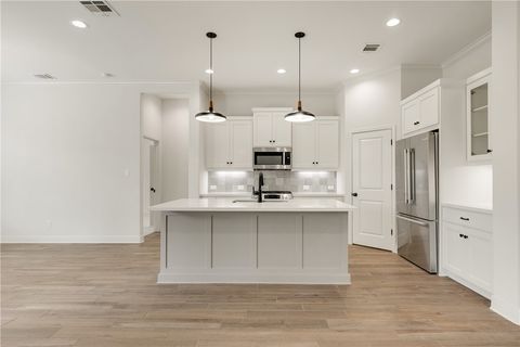 Tiny photo for 3512 Wildwood Court, Bryan, TX 77808 (MLS # 26005069)