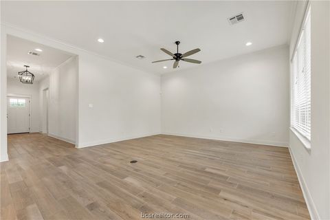 Tiny photo for 3512 Wildwood Court, Bryan, TX 77808 (MLS # 26005069)