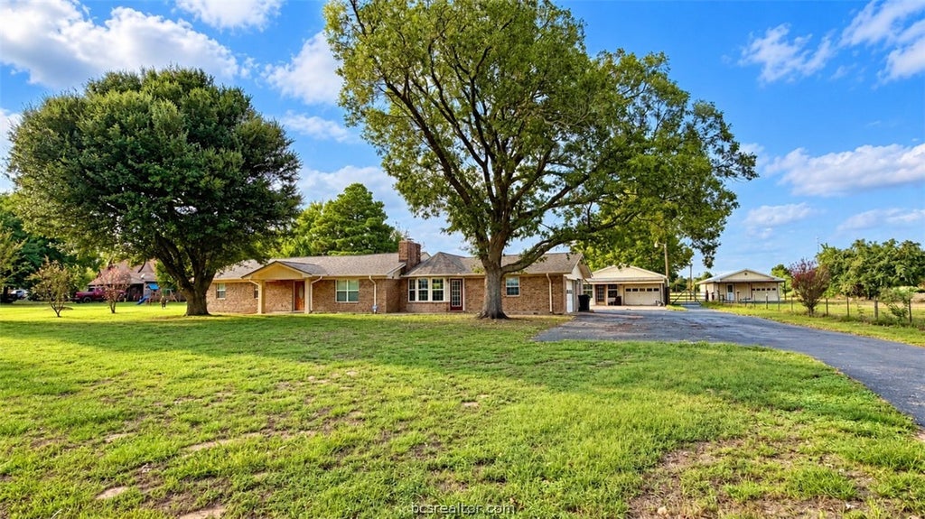 Photo of 1225 Fm 2446 (+/-2.59 acres), Franklin, TX 77856 (MLS # 26012413)