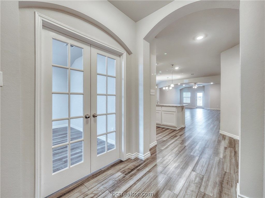 Photo of 6160 Darlington Avenue, College Station, TX 77845 (MLS # 26005026)