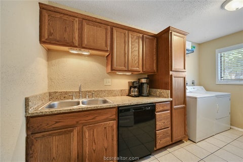 Tiny photo for 4405 Carter Creek Parkway #2, Bryan, TX 77802 (MLS # 26010756)