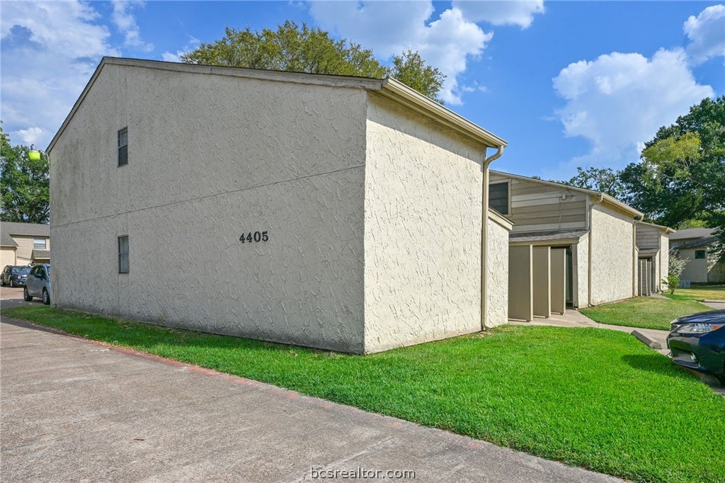 Photo of 4405 Carter Creek Parkway #2, Bryan, TX 77802 (MLS # 26010756)