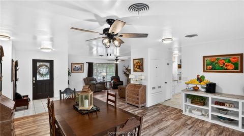 Tiny photo for 405 N Main Street, Franklin, TX 77856 (MLS # 26005355)