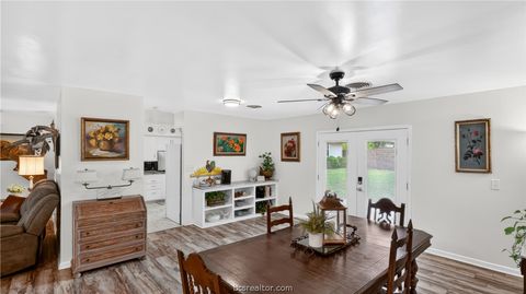 Tiny photo for 405 N Main Street, Franklin, TX 77856 (MLS # 26005355)