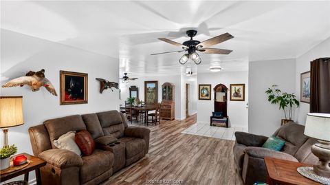 Tiny photo for 405 N Main Street, Franklin, TX 77856 (MLS # 26005355)