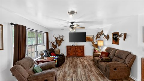 Tiny photo for 405 N Main Street, Franklin, TX 77856 (MLS # 26005355)