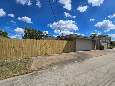 Tiny photo for 1815 Gettysburg Lane, Bryan, TX 77802 (MLS # 26010615)