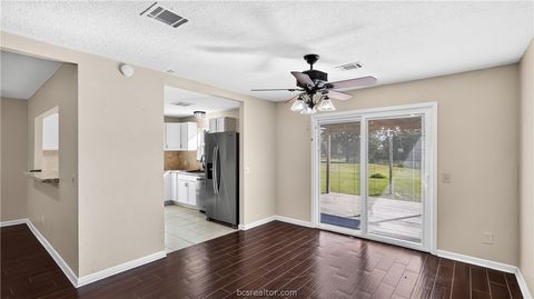 Tiny photo for 511 Lakeview, Somerville, TX 77879 (MLS # 26009106)