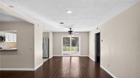 Tiny photo for 511 Lakeview, Somerville, TX 77879 (MLS # 26009106)