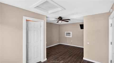 Tiny photo for 511 Lakeview, Somerville, TX 77879 (MLS # 26009106)