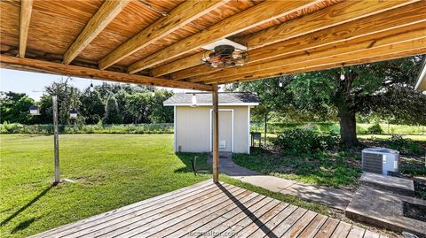 Tiny photo for 511 Lakeview, Somerville, TX 77879 (MLS # 26009106)
