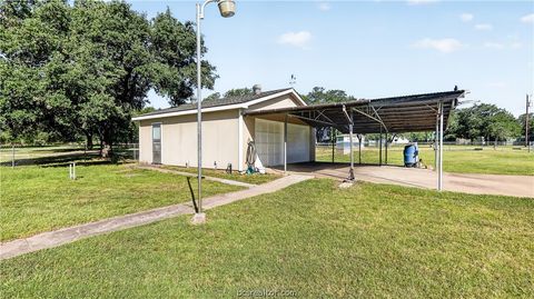 Tiny photo for 511 Lakeview, Somerville, TX 77879 (MLS # 26009106)
