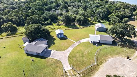 Tiny photo for 511 Lakeview, Somerville, TX 77879 (MLS # 26009106)