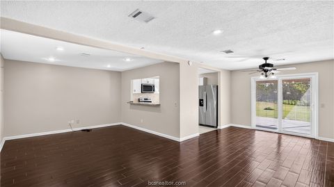 Tiny photo for 511 Lakeview, Somerville, TX 77879 (MLS # 26009106)