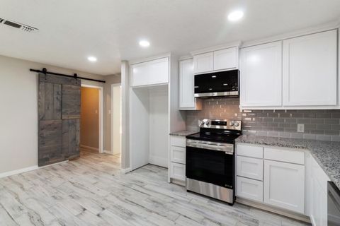 Tiny photo for 4104 Marsh Street, Bryan, TX 77803 (MLS # 26004137)