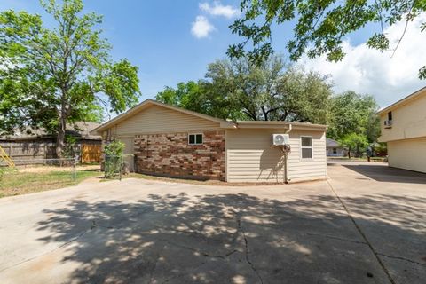 Tiny photo for 4104 Marsh Street, Bryan, TX 77803 (MLS # 26004137)