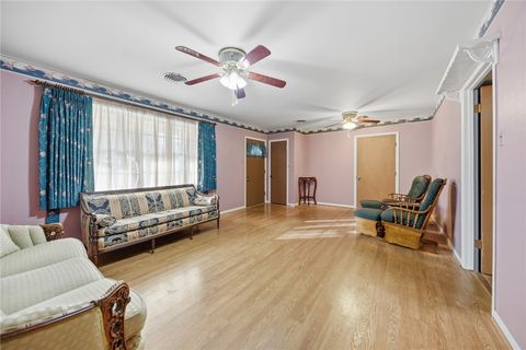 Tiny photo for 1006 Top Hill Dr, Brenham, TX 77833 (MLS # 25012053)