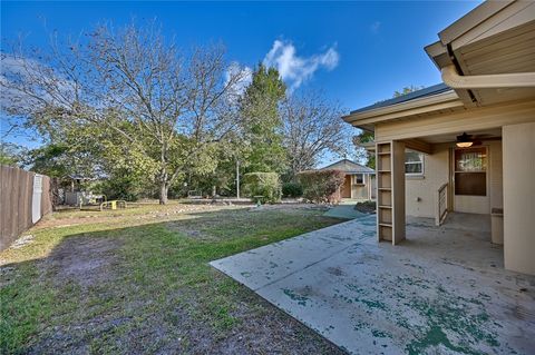 Tiny photo for 1006 Top Hill Dr, Brenham, TX 77833 (MLS # 25012053)