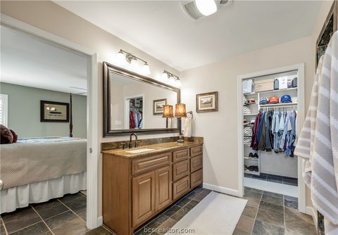 Tiny photo for 902 Woodland Parkway, College Station, TX 77840 (MLS # 26003093)