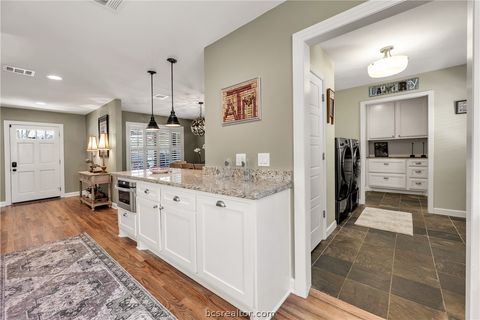 Tiny photo for 902 Woodland Parkway, College Station, TX 77840 (MLS # 26003093)