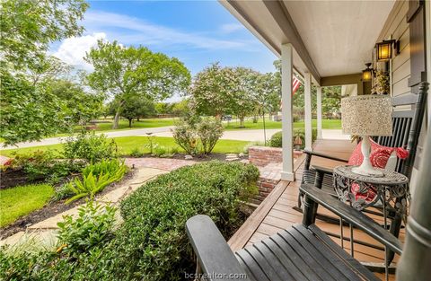 Tiny photo for 902 Woodland Parkway, College Station, TX 77840 (MLS # 26003093)