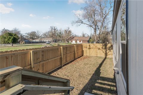 Tiny photo for 495 Avenue C, Somerville, TX 77879 (MLS # 26000410)