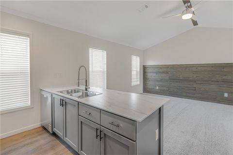 Tiny photo for 495 Avenue C, Somerville, TX 77879 (MLS # 26000410)