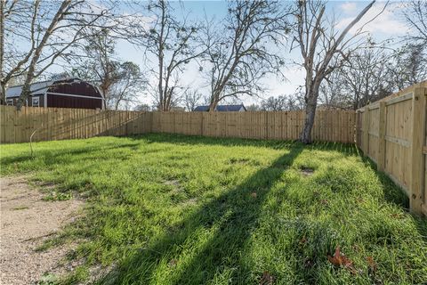 Tiny photo for 495 Avenue C, Somerville, TX 77879 (MLS # 26000410)
