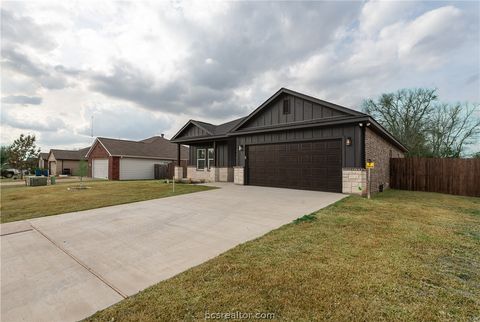 Photo of 2303 White Wing Drive, Navasota, TX 77868 (MLS # 26002188)