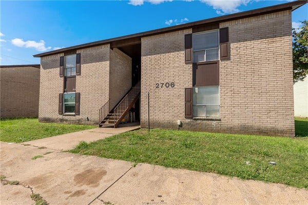 2706 EVERGREEN CIR APT C, BRYAN, TX 77801 - Image fed98c1c68f8d93e0791b80872cf5ae3/656393763