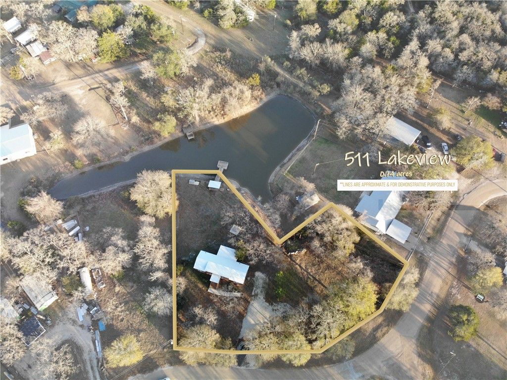 Photo of 515 Lakeview Lane, Somerville, TX 77879 (MLS # 26000712)