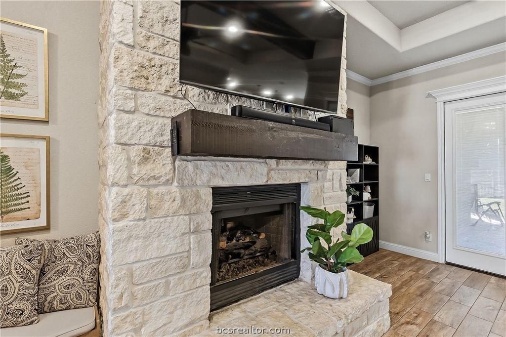 Photo of 2129 Chestnut Oak Circle, College Station, TX 77845 (MLS # 26003451)