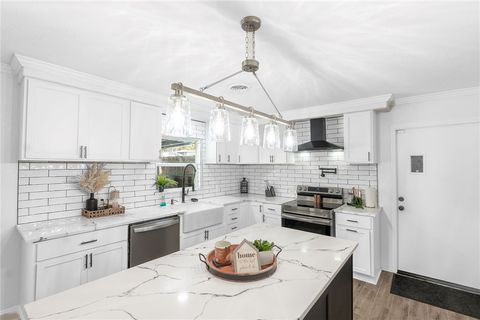 Tiny photo for 227 Ivy Street, Navasota, TX 77868 (MLS # 25010944)