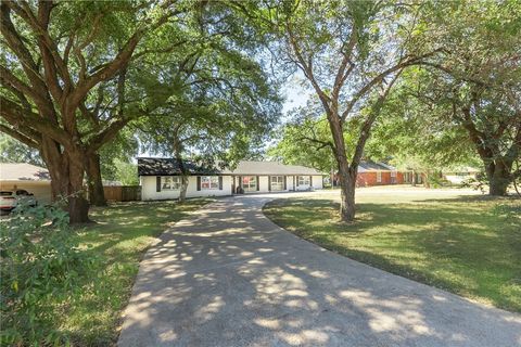 Tiny photo for 227 Ivy Street, Navasota, TX 77868 (MLS # 25010944)
