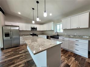 114 Lakeview Drive N