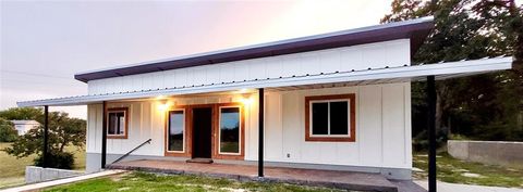 Photo of 114 Lakeview Drive N, Hilltop Lakes, TX 77871 (MLS # 26003112)