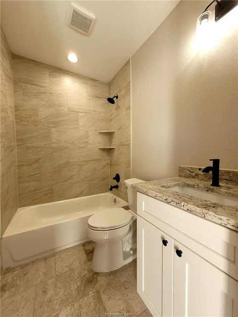 Tiny photo for 114 Lakeview Drive N, Hilltop Lakes, TX 77871 (MLS # 26003112)